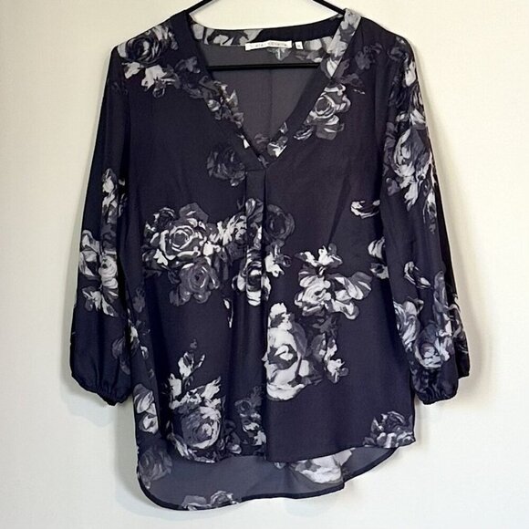 Violet & Claire Tops - Violet & Claire Floral Chiffon Long Sleeve Blouse - Size: Medium
